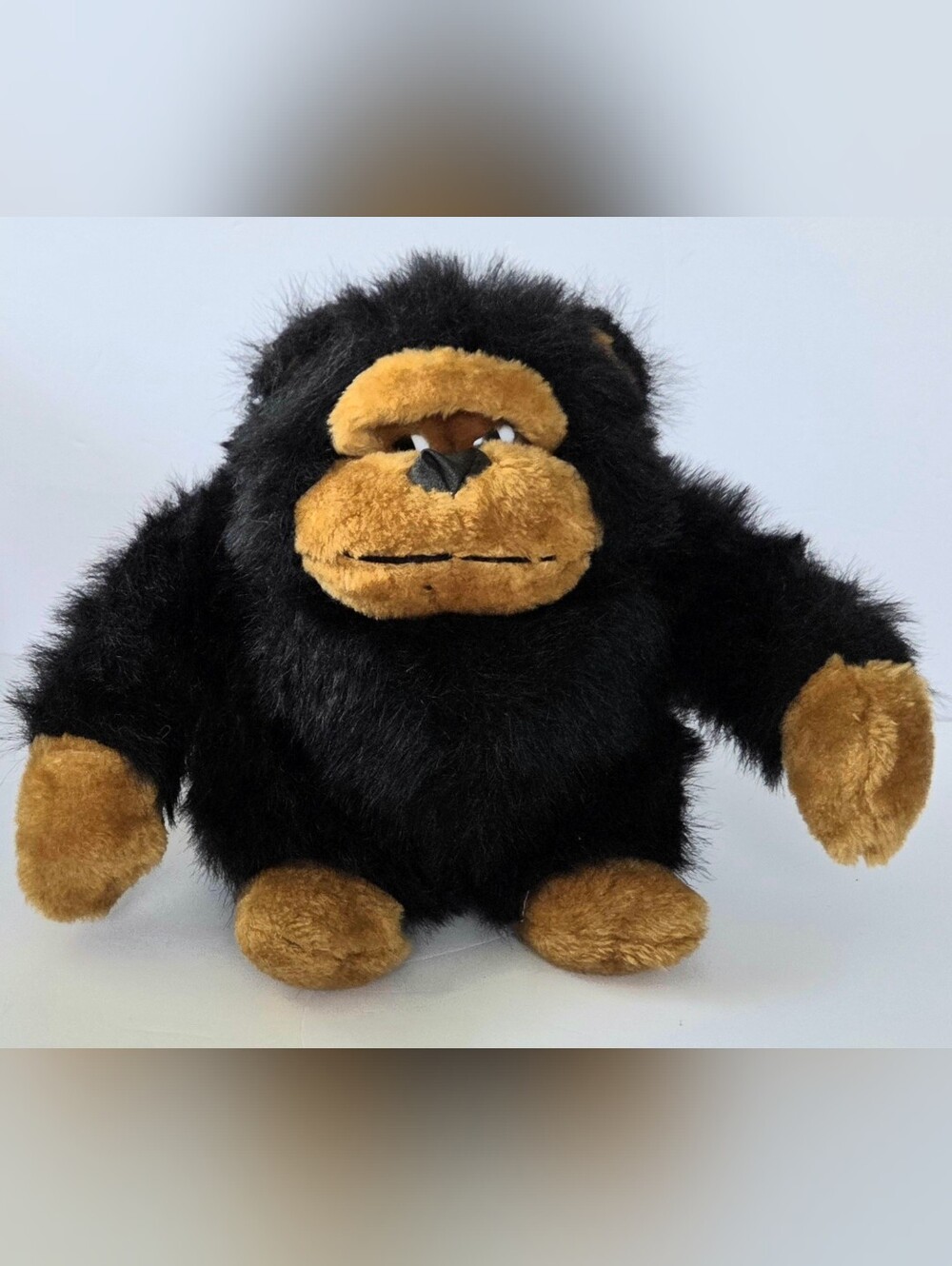 VINTAGE FABLE SIDE EYE PLUSH GORILLA